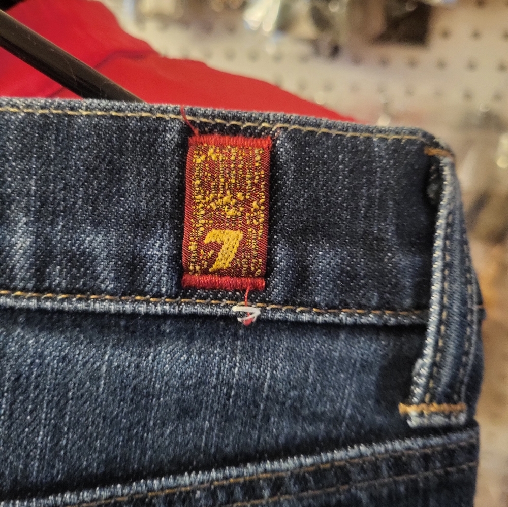 Jeans - Picture 6 of 7